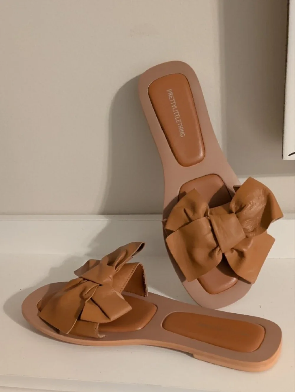 PrettyLittleThing Tan Bow Slide Sandals